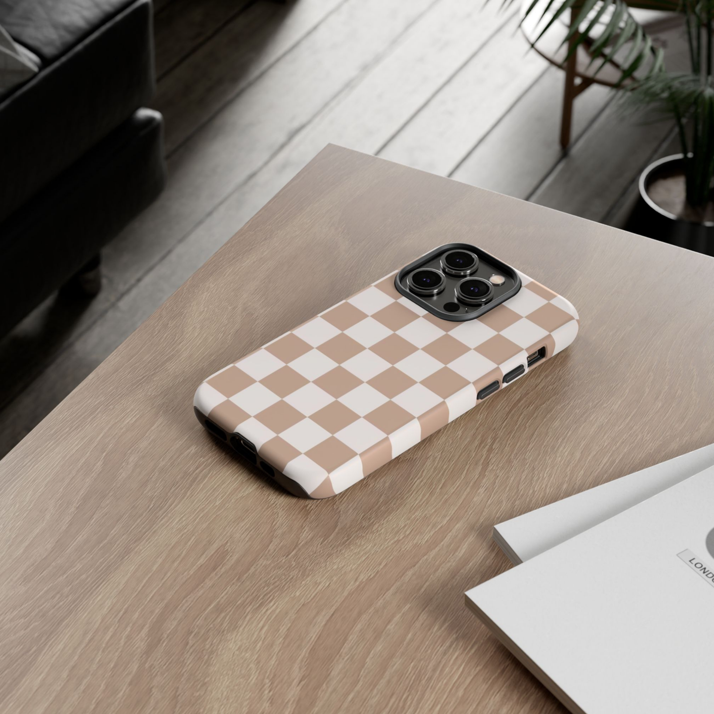 Minimalistic Checkered Design Tough Cases